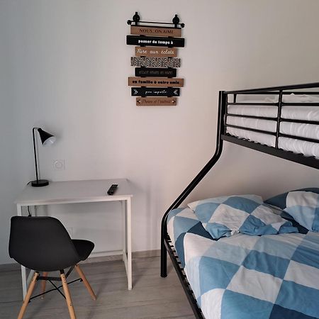 Civrac-en-Médoc Chambres D'Hotes Chateau Pierre De Montignac מראה חיצוני תמונה