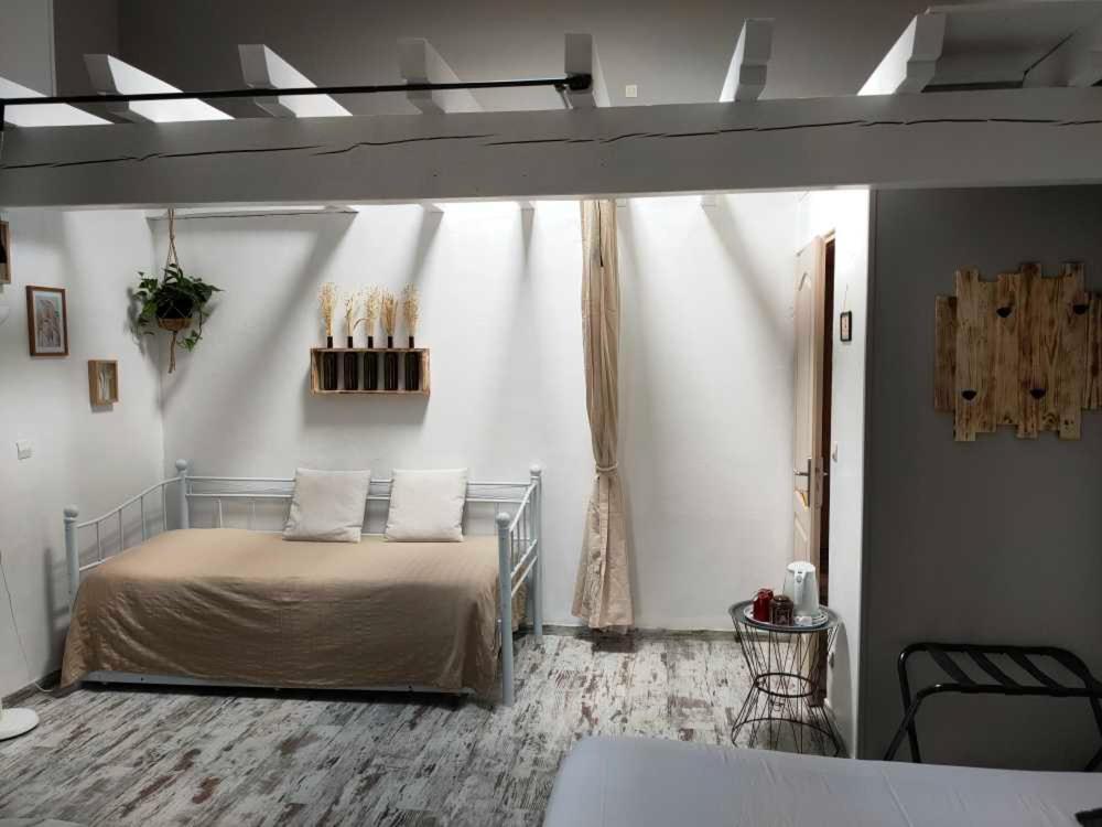 Civrac-en-Médoc Chambres D'Hotes Chateau Pierre De Montignac מראה חיצוני תמונה