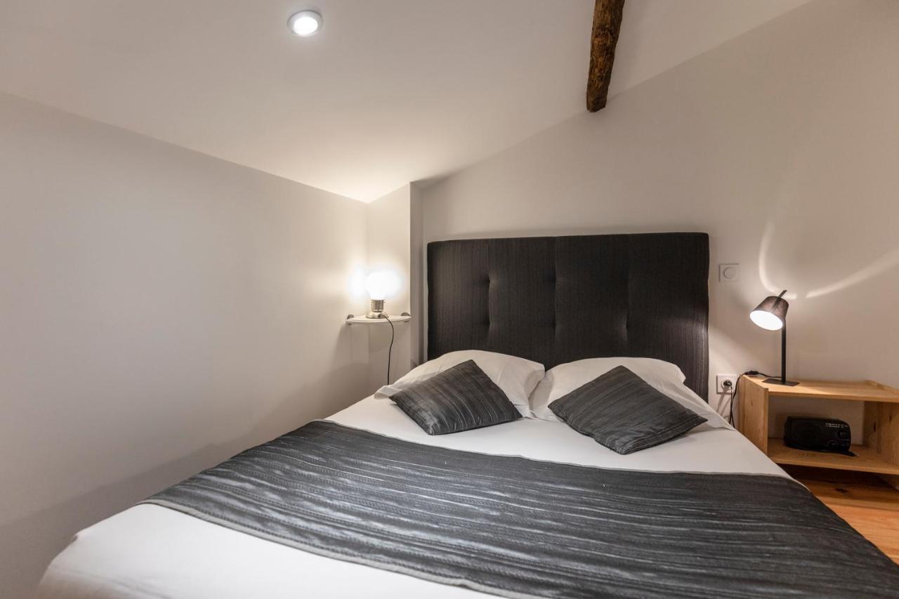 Civrac-en-Médoc Chambres D'Hotes Chateau Pierre De Montignac מראה חיצוני תמונה