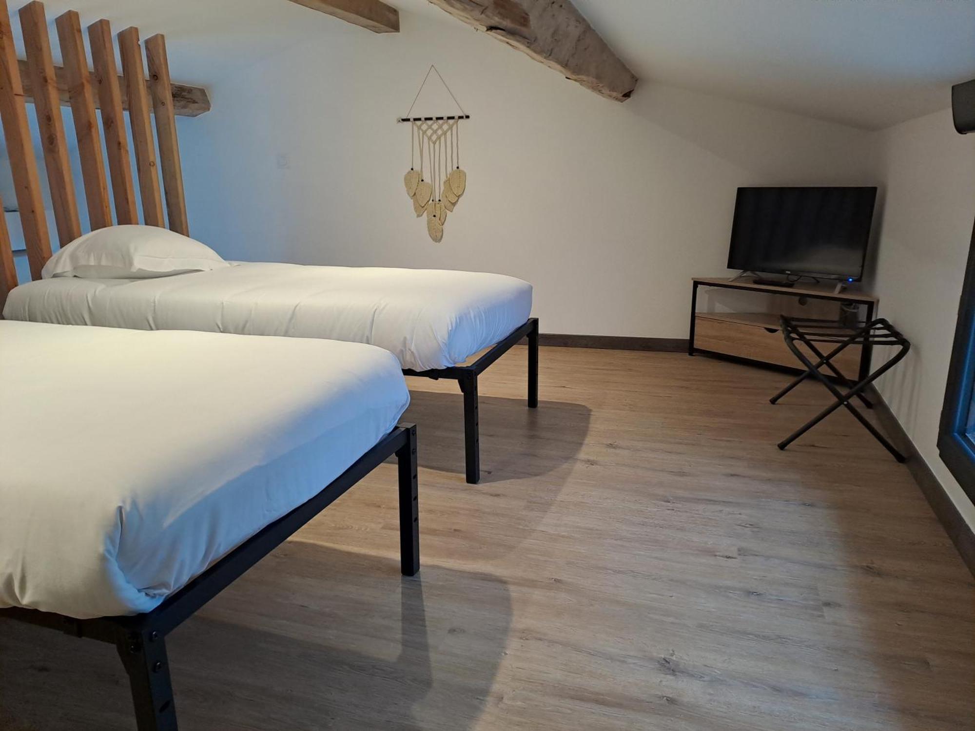 Civrac-en-Médoc Chambres D'Hotes Chateau Pierre De Montignac מראה חיצוני תמונה