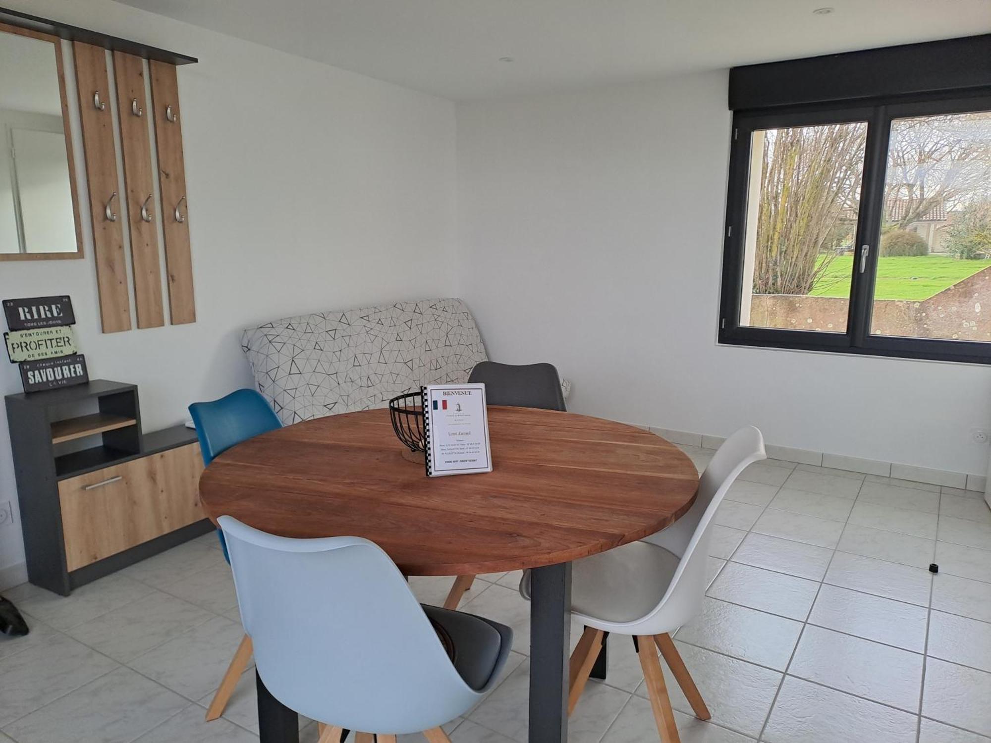 Civrac-en-Médoc Chambres D'Hotes Chateau Pierre De Montignac מראה חיצוני תמונה