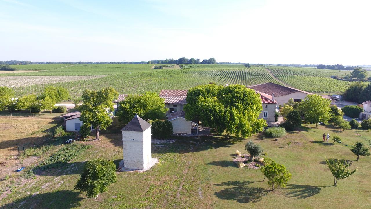 Civrac-en-Médoc Chambres D'Hotes Chateau Pierre De Montignac מראה חיצוני תמונה